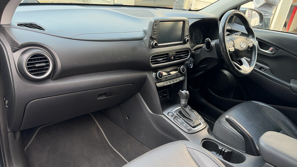 Hyundai Kona 1L Premium Black #10