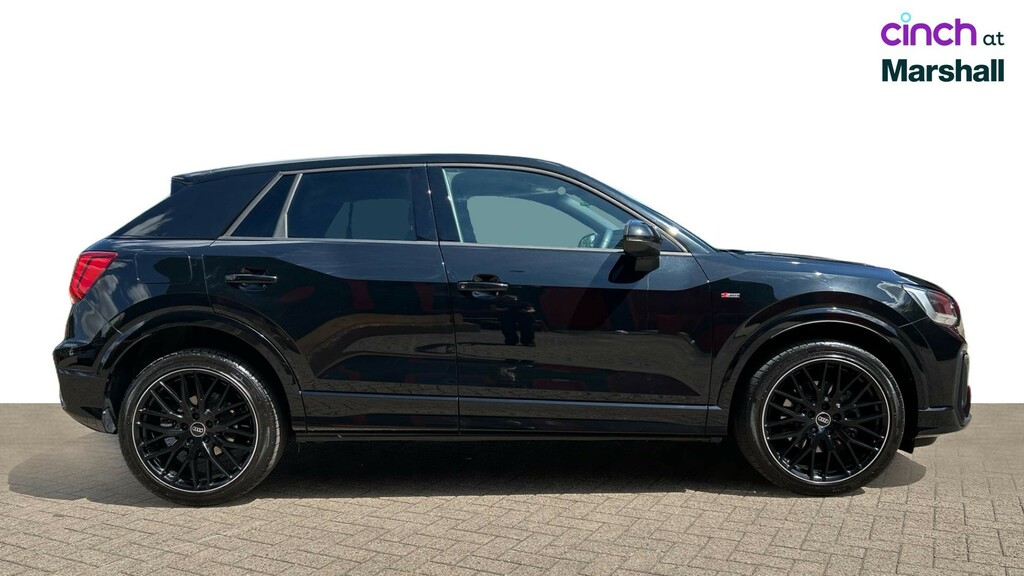 Audi Q2 Audi Q2 Black Edition 35 Tfsi 150 Ps S Tronic Black #2