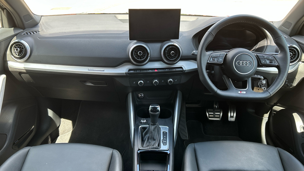 Audi Q2 Audi Q2 Black Edition 35 Tfsi 150 Ps S Tronic Black #11