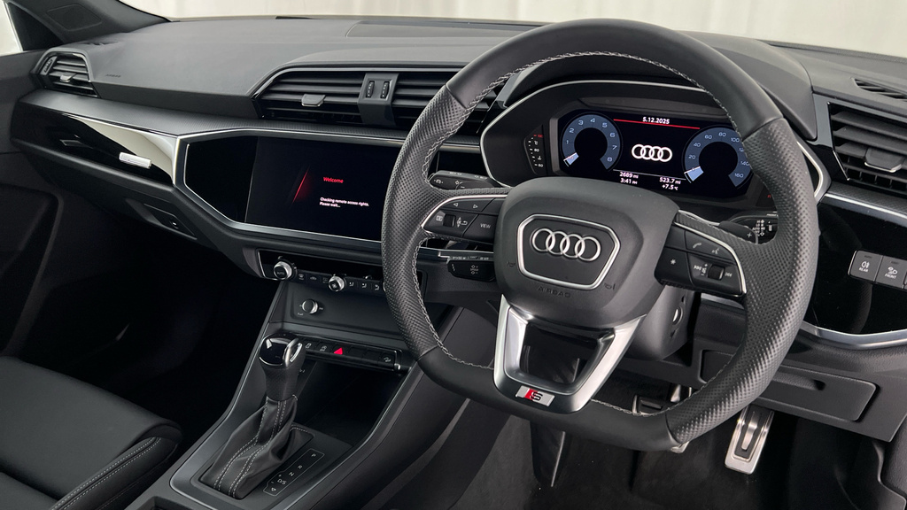 Audi Q3 Black Edition 35 Tfsi 150 Ps S Tronic Grey #13