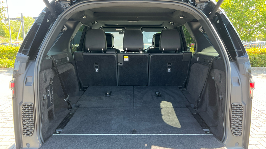 Land Rover Discovery 3.0 D300 Metropolitan Edition Grey #30