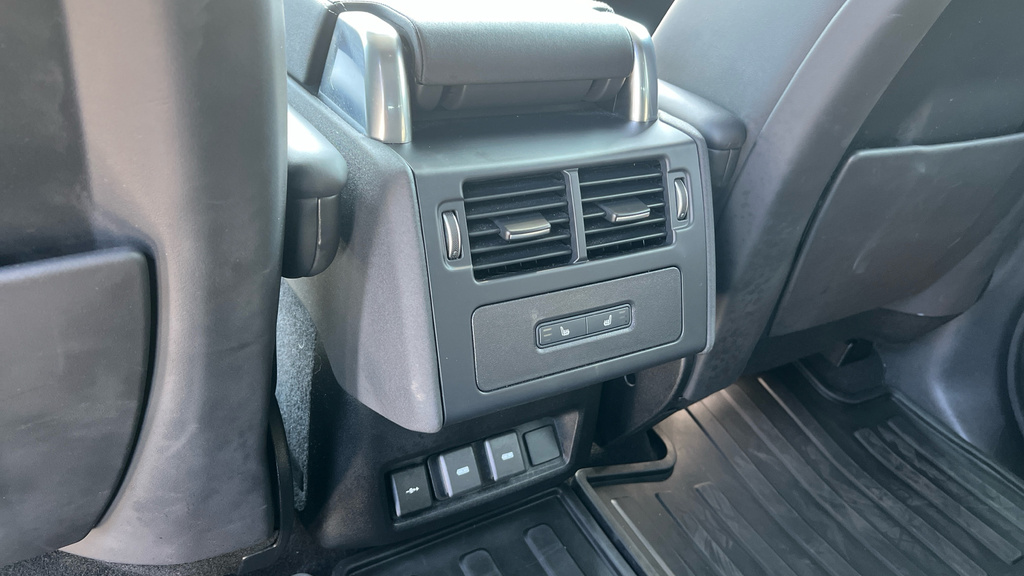 Land Rover Discovery 3.0 D300 Metropolitan Edition Grey #69