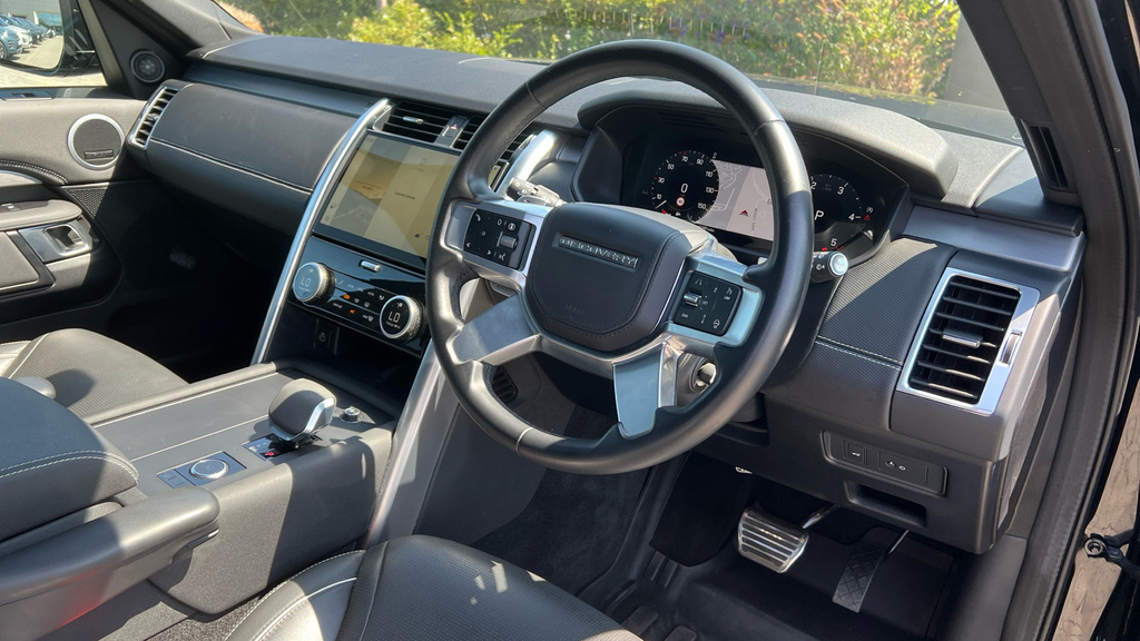 Land Rover Discovery 3.0 D300 Metropolitan Edition Grey #17