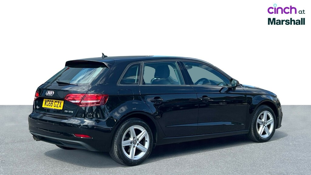 Audi A3 1.5 Tfsi Black Edition Sportback Grey #3