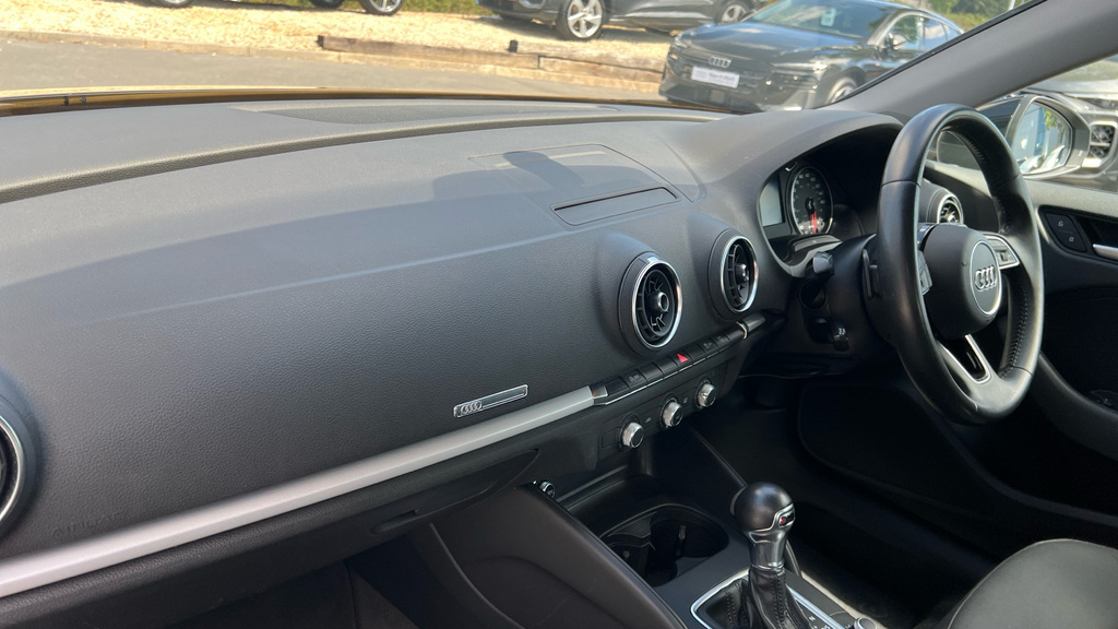 Audi A3 1.5 Tfsi Black Edition Sportback Grey #10