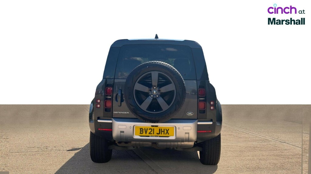 Land Rover Defender 3.0 D300 X-dynamic Hse 110 7 Seat Black #4