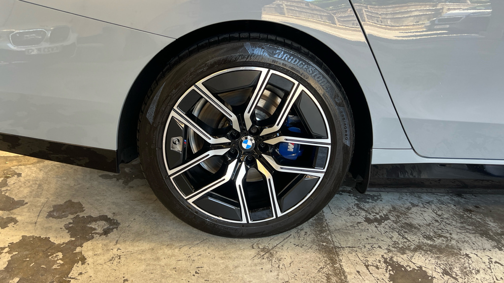 BMW i7 335Kw Edrive50 Excellence 105.7Kwh Blue #31