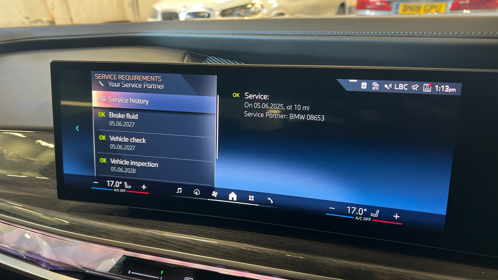 BMW i7 335Kw Edrive50 Excellence 105.7Kwh Blue #32
