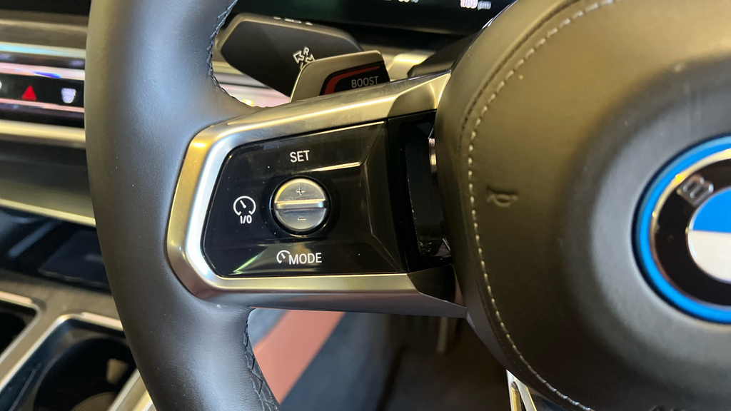 BMW i7 335Kw Edrive50 Excellence 105.7Kwh Blue #24