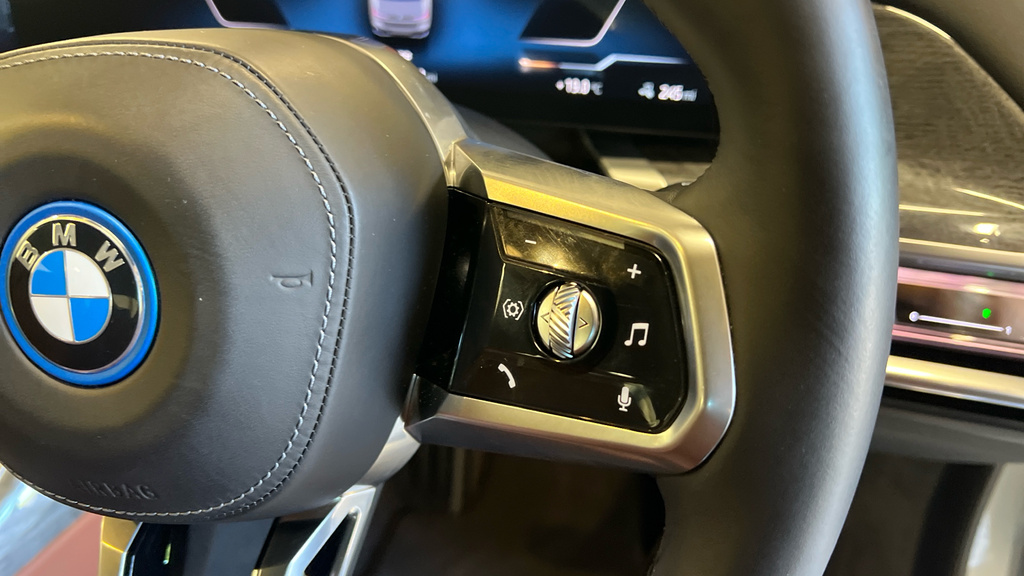BMW i7 335Kw Edrive50 Excellence 105.7Kwh Blue #25