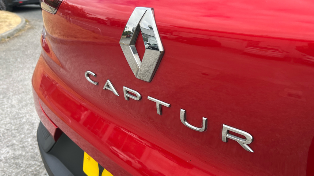 Renault Captur 1.3 Tce Iconic Suv White #44