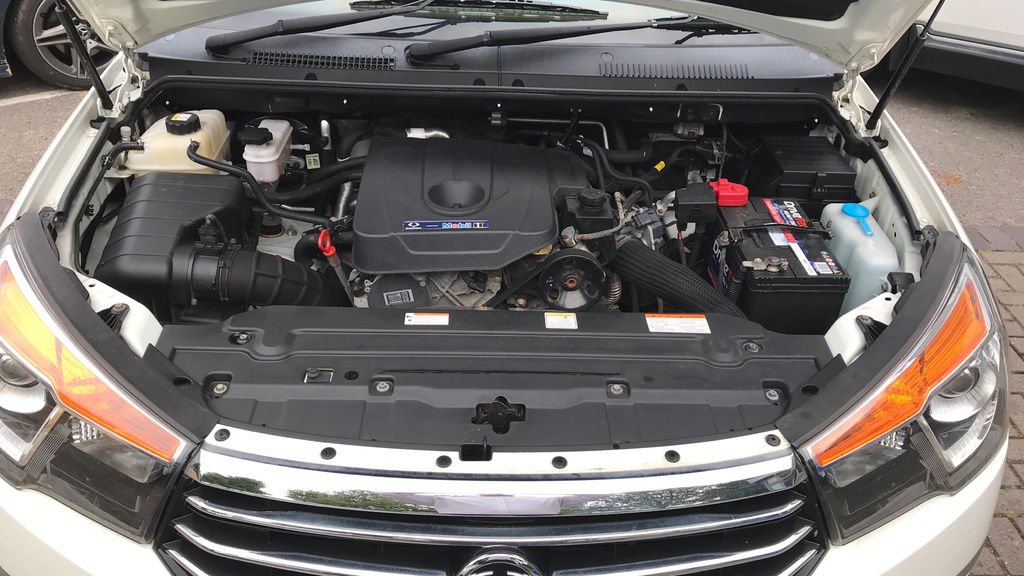 SsangYong Turismo Mpv Grey #25