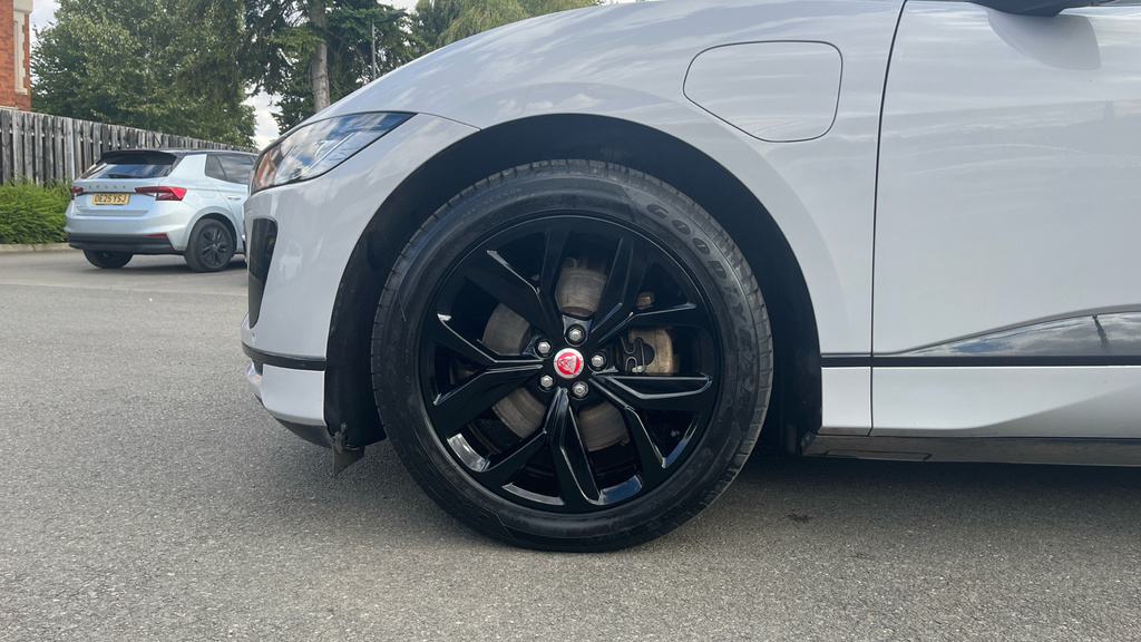 Jaguar I-Pace 294Kw Ev400 Black 90Kwh 11Kw Charger Grey #17