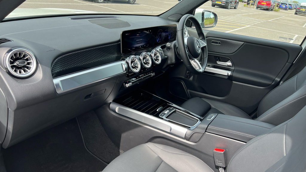 Mercedes-Benz EQB Eqb 350 Amg Line Executiv Black #11