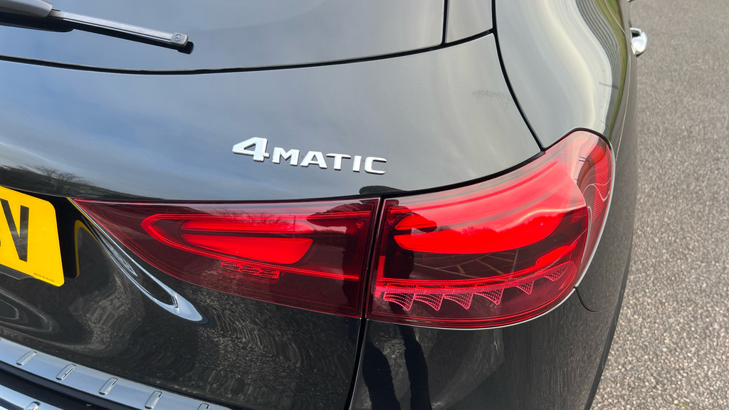 Mercedes-Benz GLA Class 2.0 Gla220d Amg Line Premium Plus Suv KX25UXM Grey #32