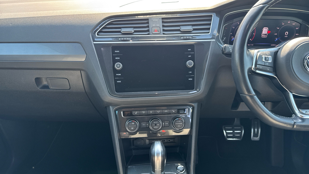 Volkswagen Tiguan Silver #12