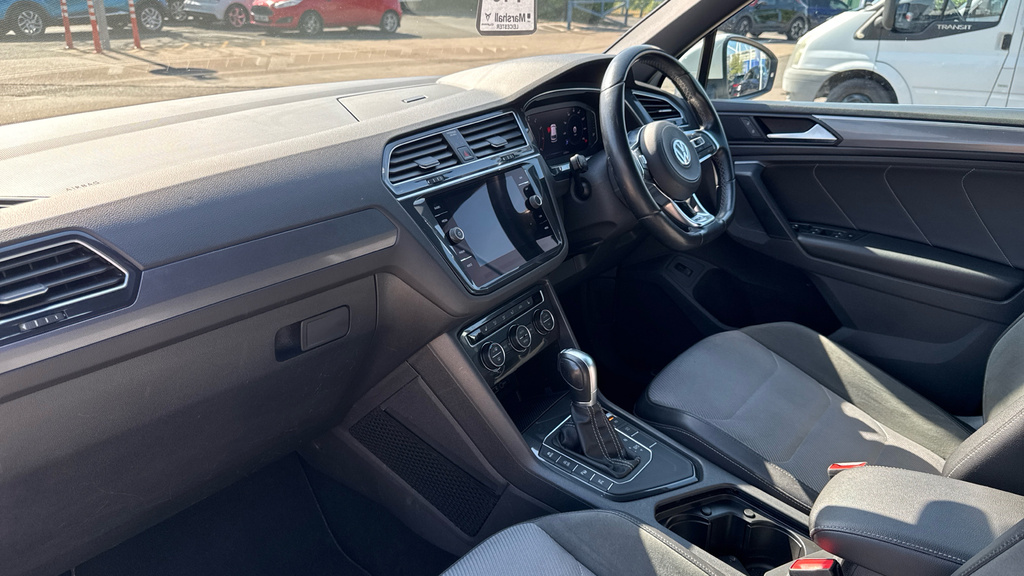 Volkswagen Tiguan Silver #10