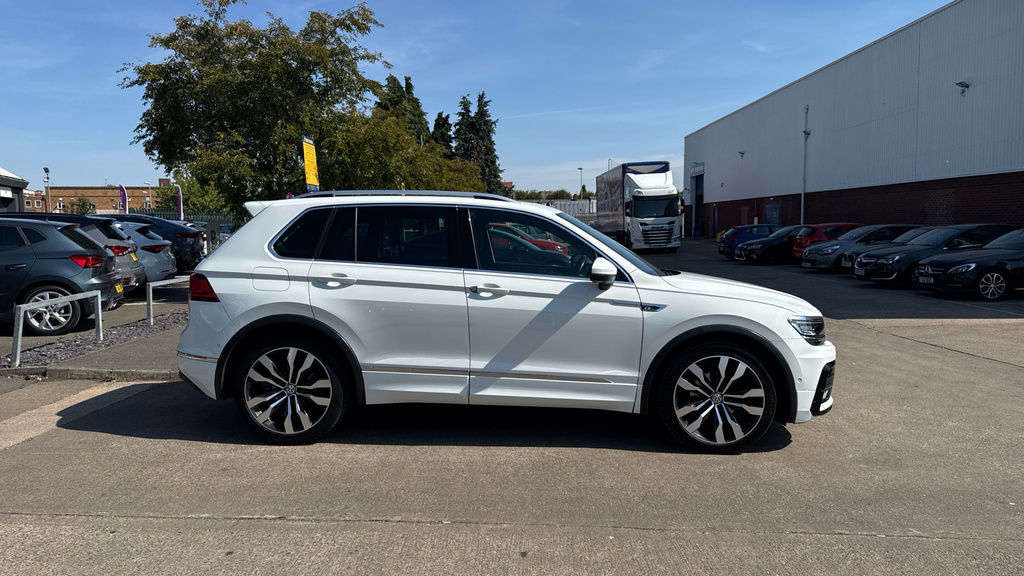 Volkswagen Tiguan Silver #2