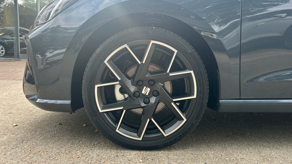Seat Ibiza 1.0 Tsi 115 Fr First Edition Dsg Black #28