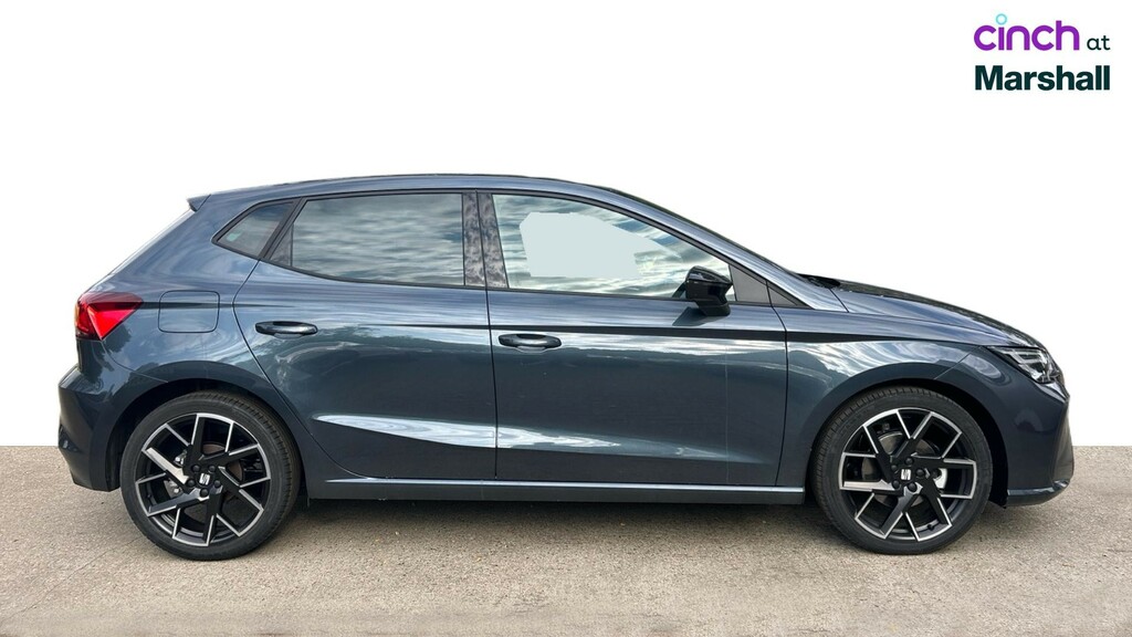 Seat Ibiza 1.0 Tsi 115 Fr First Edition Dsg Black #4