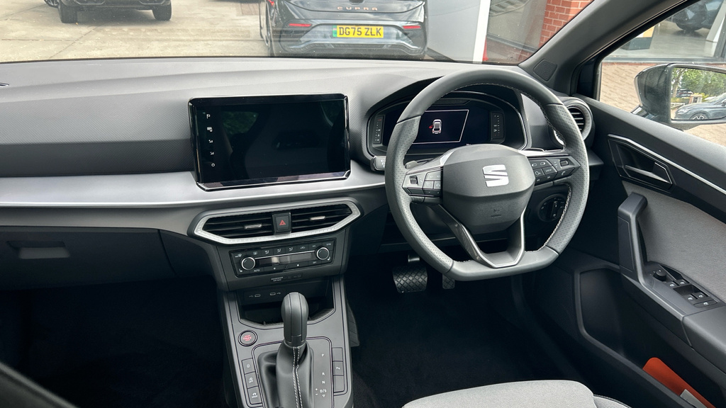 Seat Ibiza 1.0 Tsi 115 Fr First Edition Dsg Black #14