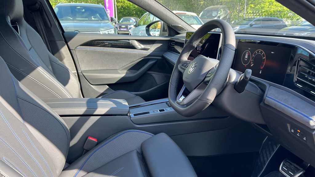 Volkswagen Passat 1.5 Etsi R-line Dsg Grey #32