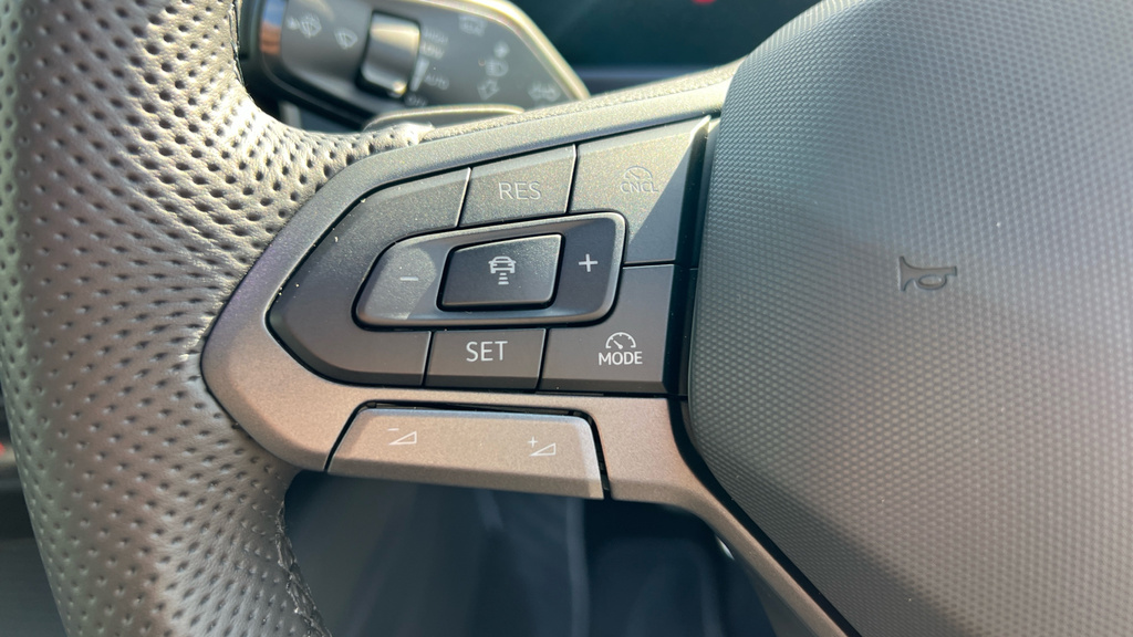 Volkswagen Passat 1.5 Etsi R-line Dsg Grey #37