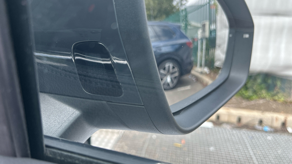 Volkswagen Tiguan R-line White #38