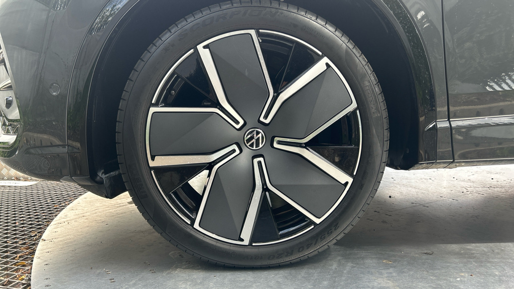 Volkswagen Tiguan R-line White #18