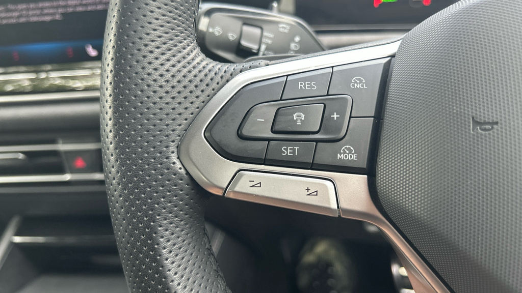 Volkswagen Tiguan R-line White #55