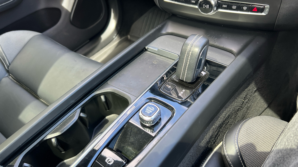Volvo XC60 2.0 B4d R Design Awd Geartronic Silver #31