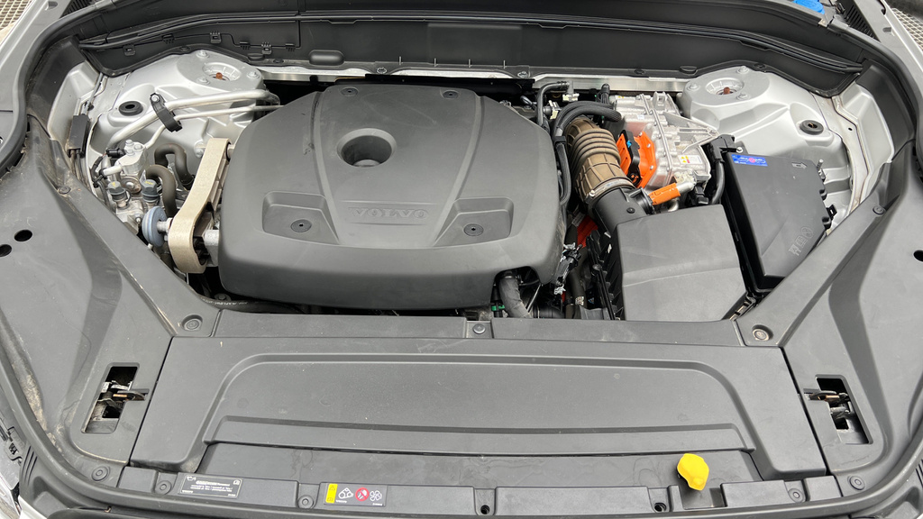 Volvo XC90 2.0 B5d 235 R Design Pro Awd Geartronic Silver #16
