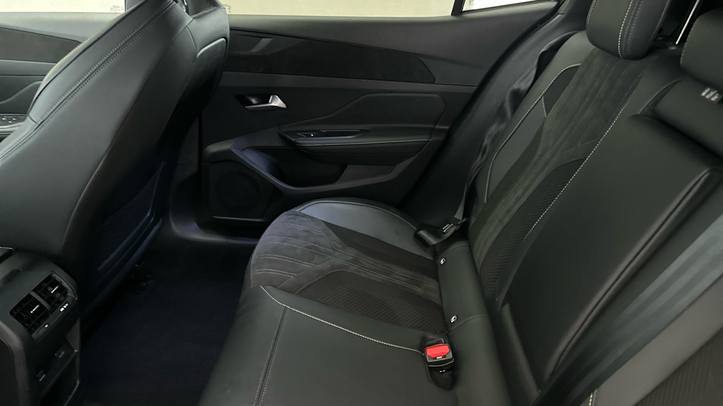 Peugeot 408 1.2 Puretech Gt Eat8 White #21