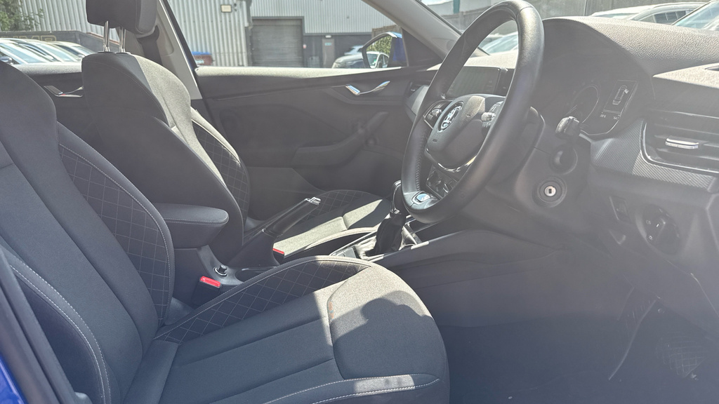 Skoda Kamiq Hatchback 1.0 Tsi Se Black #28