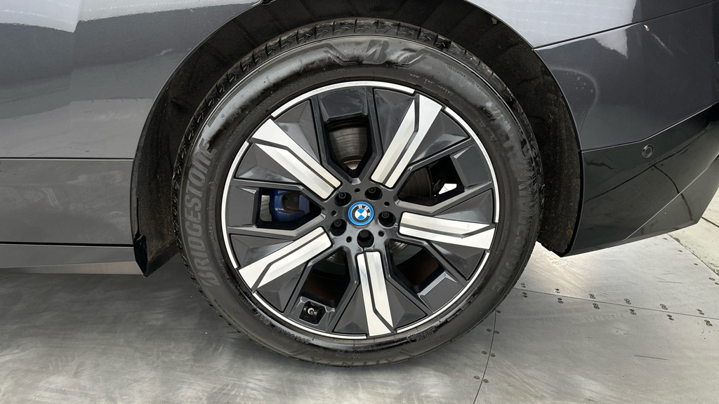BMW iX 40 76.6Kwh M Sport Edition Xdrive Blue #29