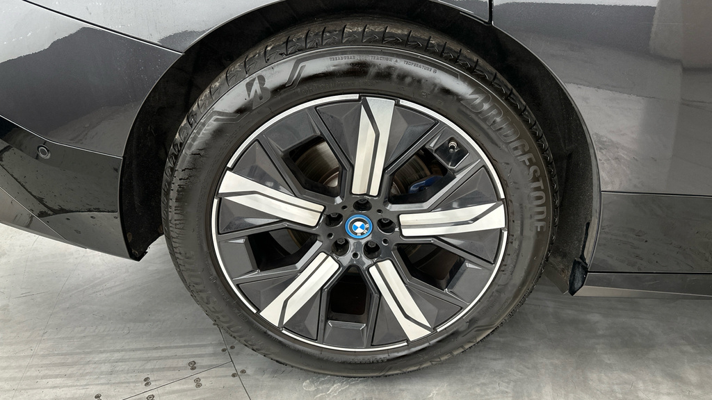BMW iX 40 76.6Kwh M Sport Edition Xdrive Blue #30