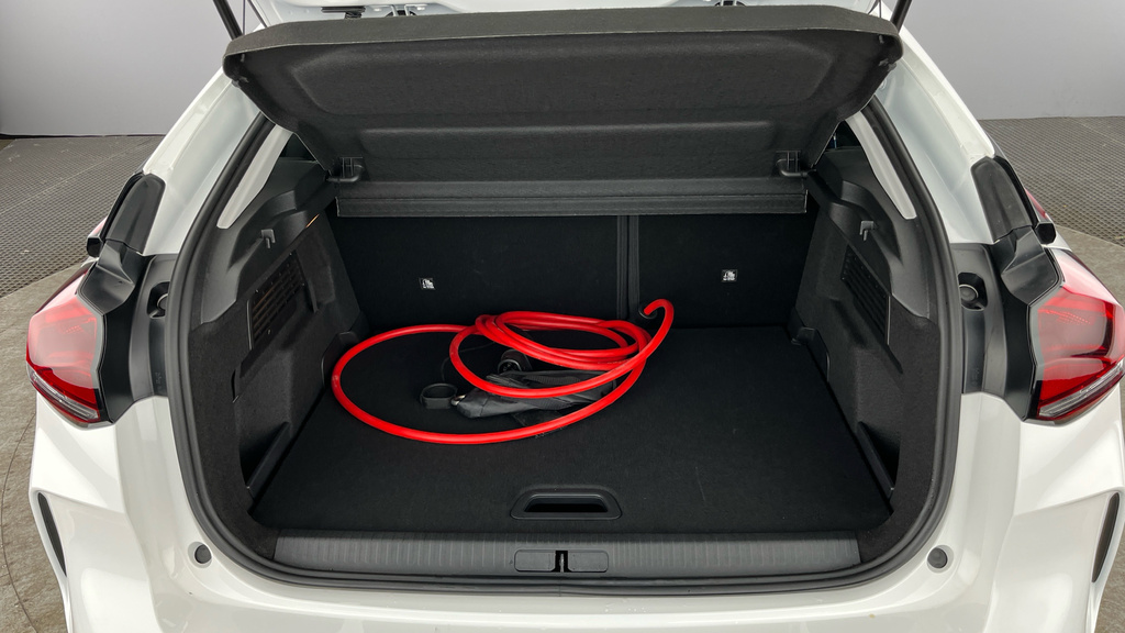 Citroen e-C4 50Kwh C-series Edition 7.4Kw Charger - Black #18