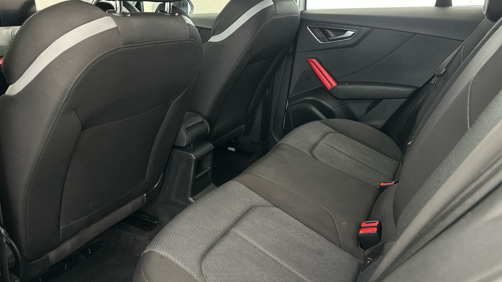 Audi Q2 1.6 Tdi 30 Black Edition Suv S Tronic Grey #22
