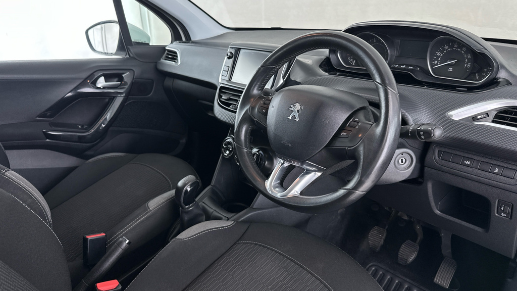 Peugeot 208 1.2 Puretech 82 Allure Grey #9