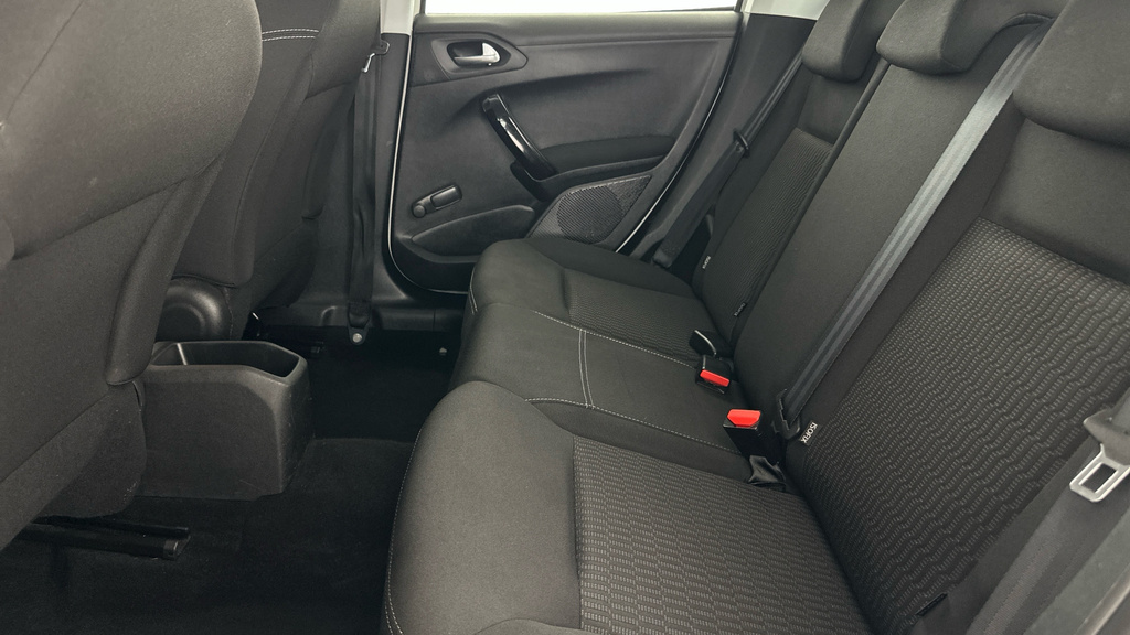 Peugeot 208 1.2 Puretech 82 Allure Grey #18