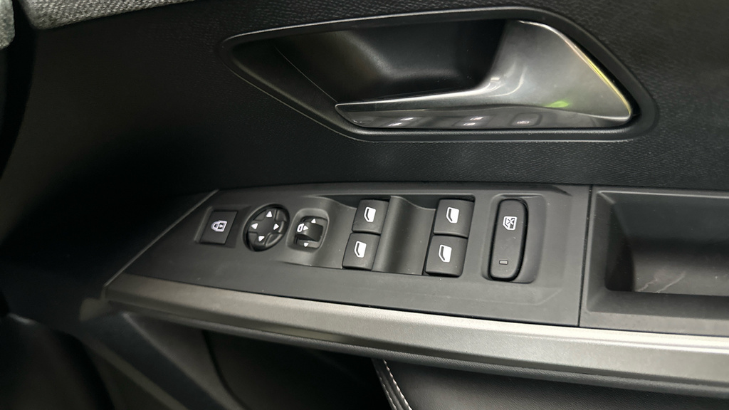 Peugeot 3008 Gt Black #15