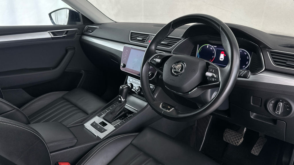 Skoda Superb 2.0 Tdi Cr Se Dsg Silver #12