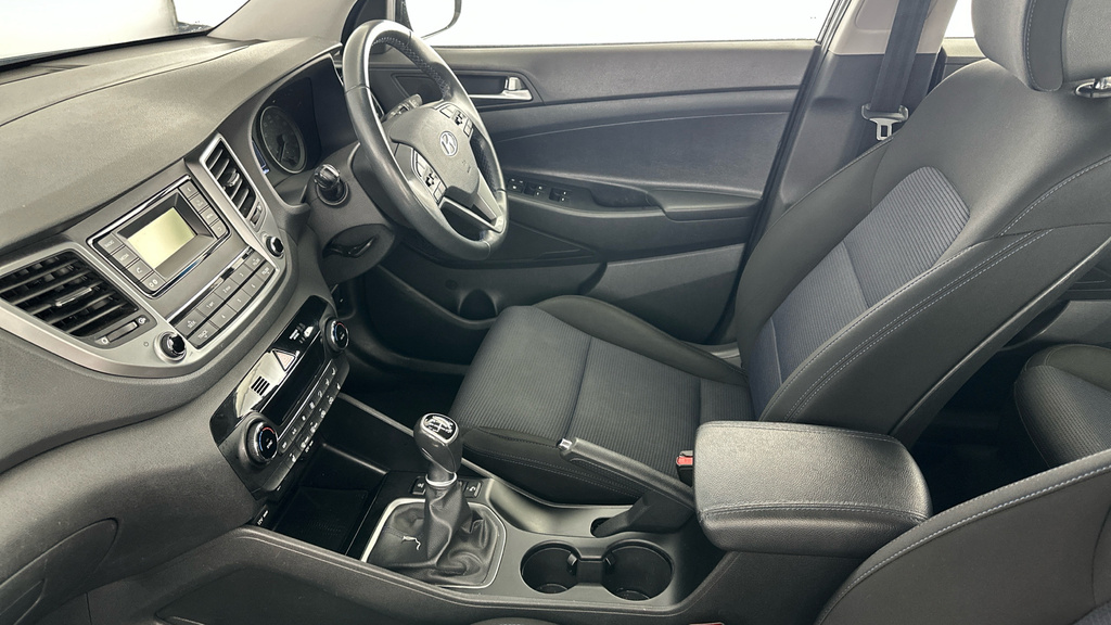 Hyundai Tucson 1.7L Se Nav Blue #28