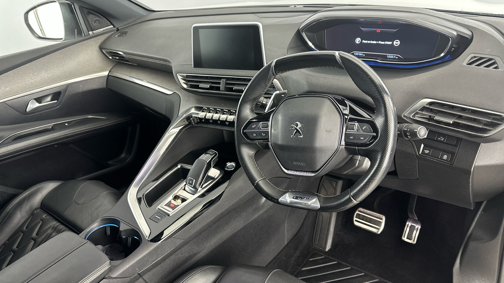 Peugeot 3008 1.5 Bluehdi Active Red #9