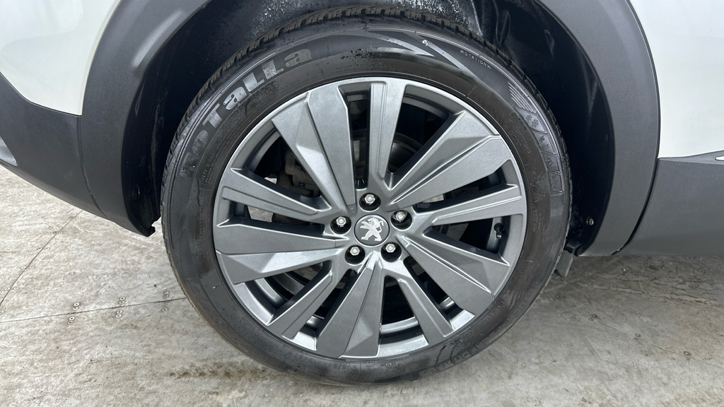 Peugeot 3008 1.5 Bluehdi Active Red #29
