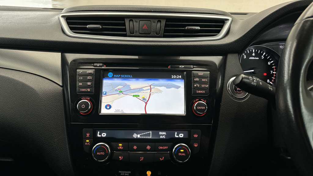 Nissan Qashqai Acenta Dig-t Xtronic Brown #17