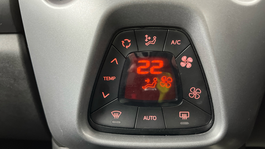 Toyota Aygo X X-trend Silver #15