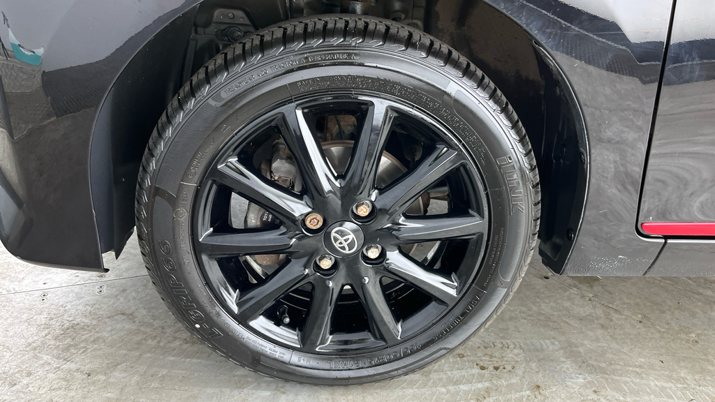 Toyota Aygo X X-trend Silver #25