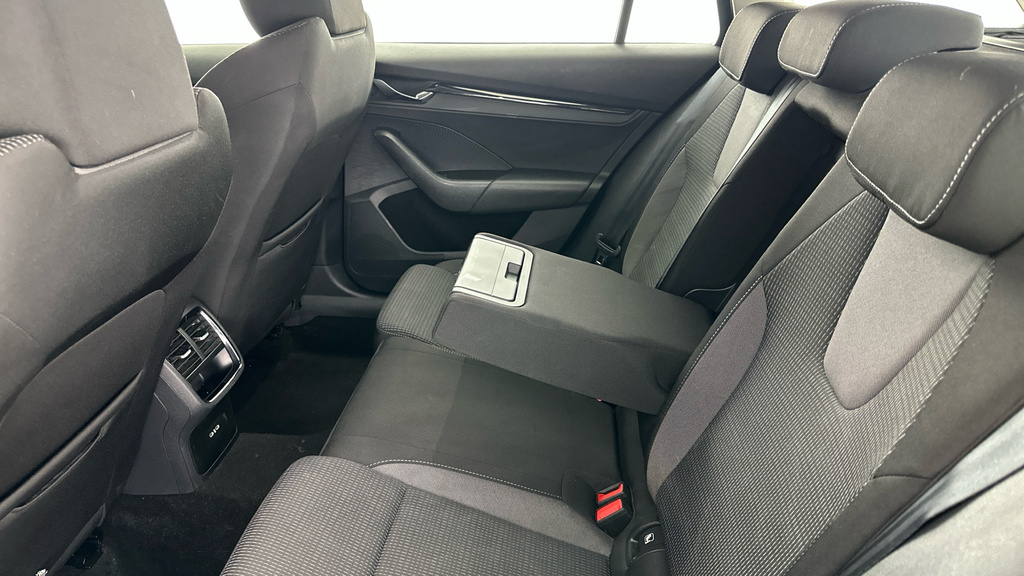 Skoda Octavia 2.0 Tdi 116Ps Se Estate Grey #19