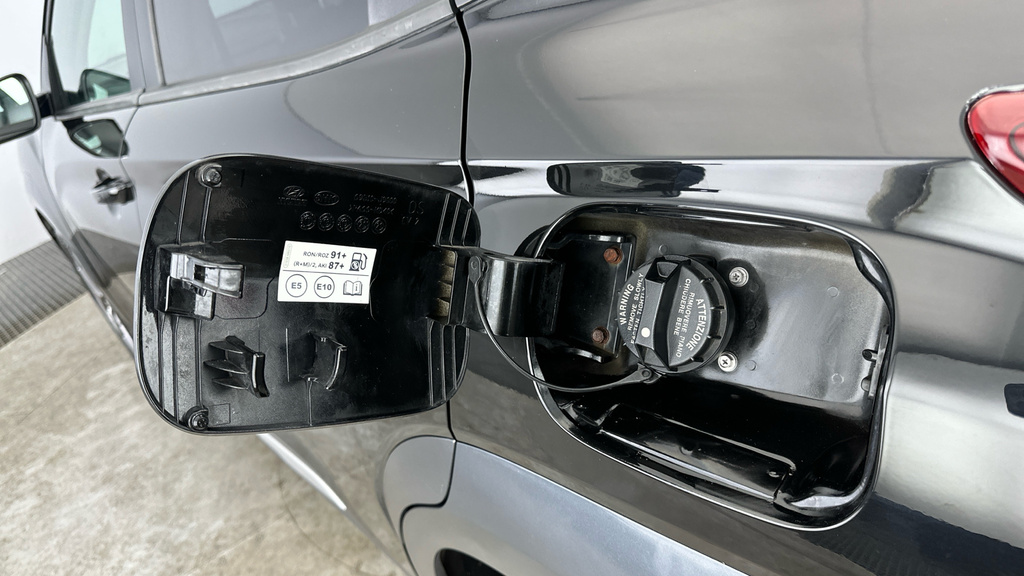Hyundai Kona Premium Grey #26